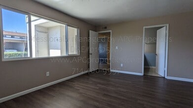 1192 Mitchell Ave in Tustin, CA - Building Photo - Building Photo