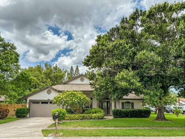 property at 712 Sunflower Dr