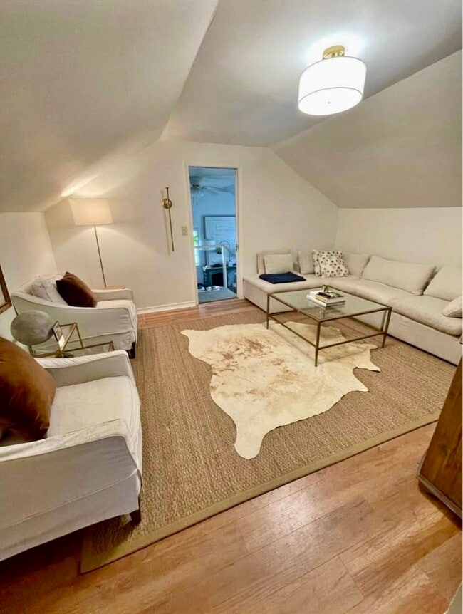 57 N Reed Ave, Unit #B