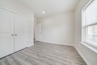 9563 Jefferson St in Manassas, VA - Building Photo - Building Photo