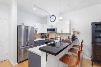 1388 Nelson St. in Vancouver, BC - Building Photo - Building Photo