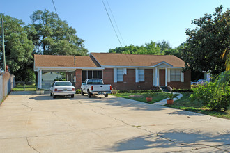 4608 Saufley Field Rd in Pensacola, FL - Building Photo - Building Photo