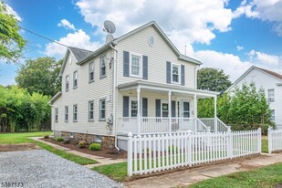 4 Mechanic St in Roxbury Township, NJ - Building Photo