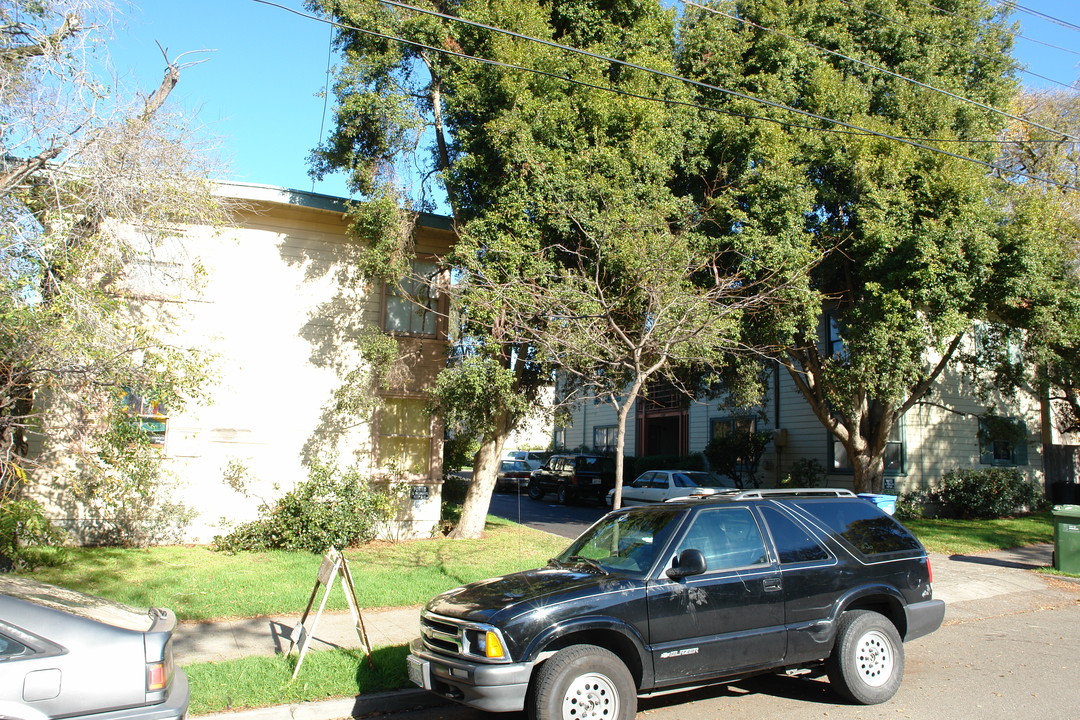 1133-1139 Hearst Ave in Berkeley, CA - Building Photo