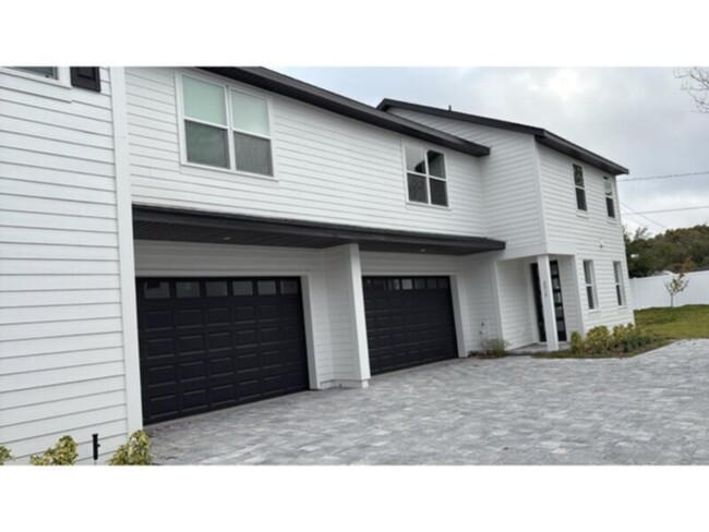 property at 1967 Peel Ave