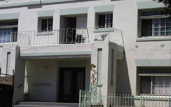 1419 Malvern Ave in Los Angeles, CA - Building Photo