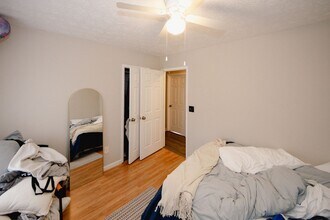 1424 Shadowbrook Dr in Marietta, GA - Building Photo - Building Photo