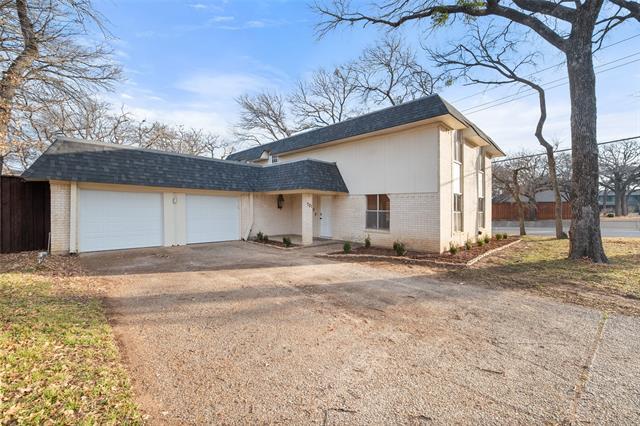 701 Rocky Canyon Rd in Arlington, TX - Building Photo - Building Photo