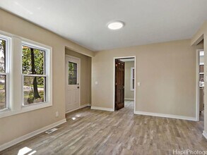 7702 Oak Rd in Wonder Lake, IL - Building Photo - Building Photo