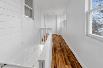 97 Fenner Ave, Unit 2 in Clifton, NJ - Building Photo - Building Photo