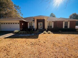 4697 Lovegrass Ln in Crestview, FL - Building Photo