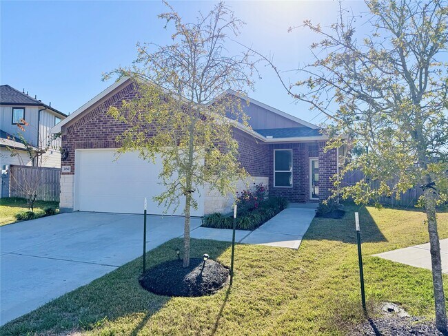 property at 2047 W Darlington Oak Ct