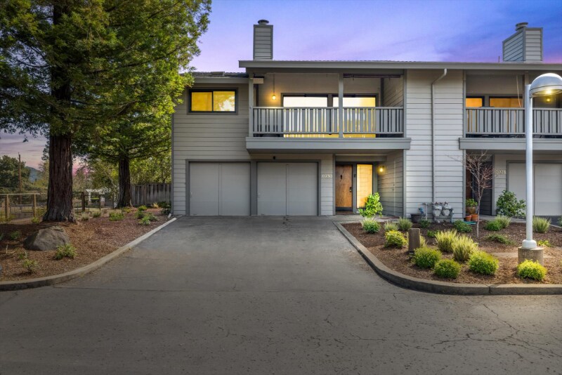 6930 Yount St in Yountville, CA - Building Photo