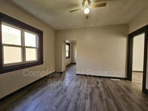 203 State St in La Porte, IN - Foto de edificio - Building Photo