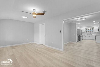 10343 W Floriade Dr in Sun City, AZ - Building Photo - Building Photo