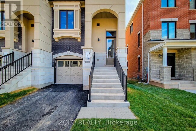 1364 Kaniv St in Oakville, ON - Building Photo - Building Photo