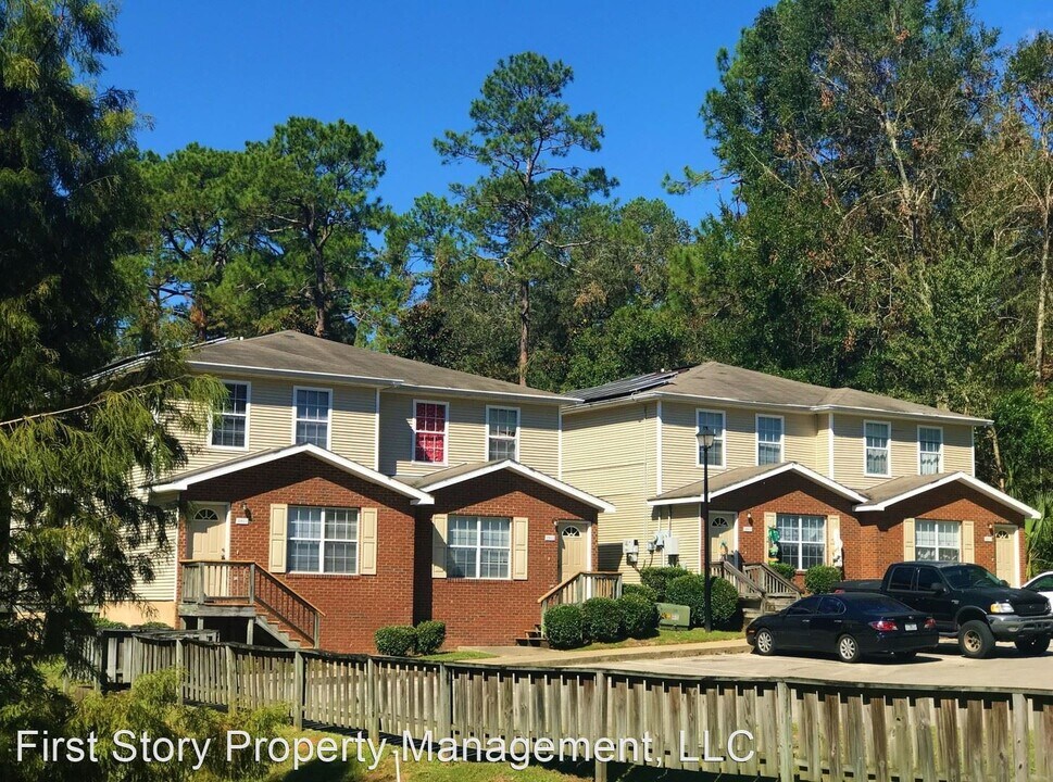 1081 Solana Ave in Tallahassee, FL - Building Photo