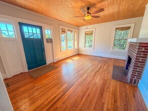 11 Perry Rd in Greenville, SC - Building Photo - Building Photo