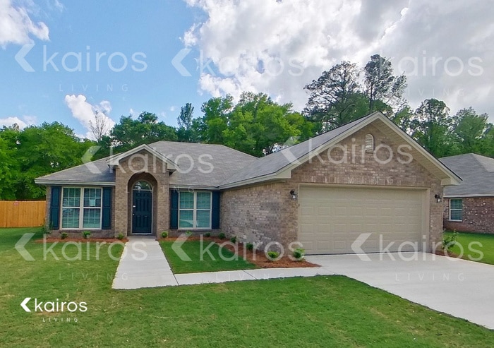 461 McGriff St in Prattville, AL - Foto de edificio