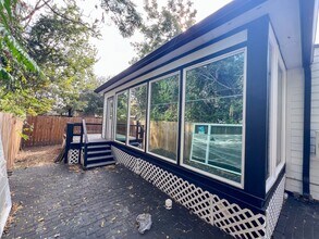 4605 Orange St in Houston, TX - Foto de edificio - Building Photo