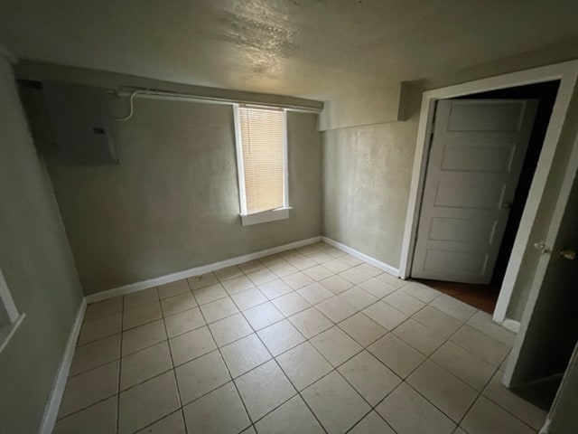 8433 Park Ave in Kansas City, MO - Building Photo - Building Photo