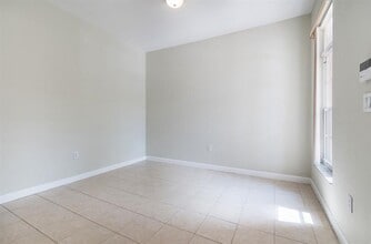 12863 SW 134th Terrace in Miami, FL - Building Photo - Building Photo