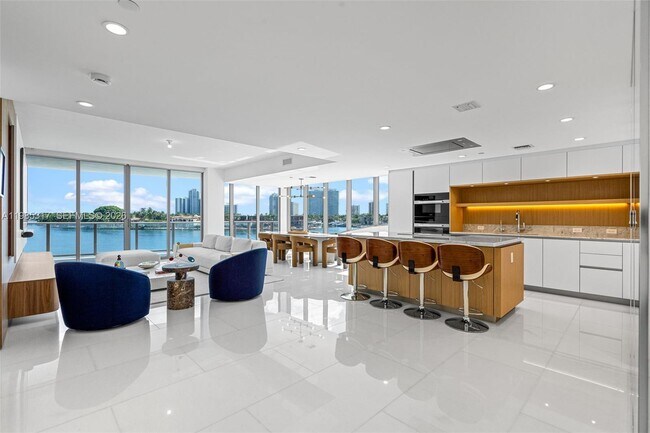 1135 103rd St in Bay Harbor Islands, FL - Building Photo - Building Photo