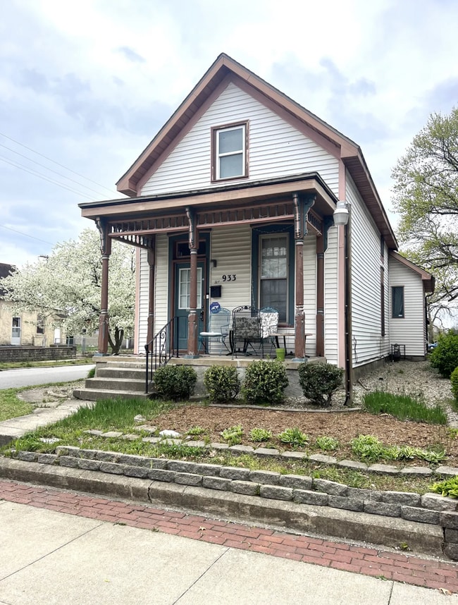 933 S 4th St in Terre Haute, IN - Building Photo - Building Photo