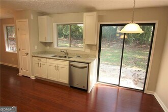 2257 Turtle Club Dr NE in Marietta, GA - Building Photo - Building Photo