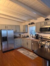 332 21st St in Manhattan Beach, CA - Building Photo - Building Photo