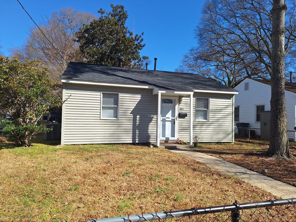 442 Marion Rd in Hampton, VA - Building Photo