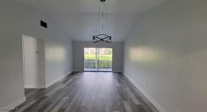 118 Quail Forest Blvd in Naples, FL - Building Photo - Building Photo