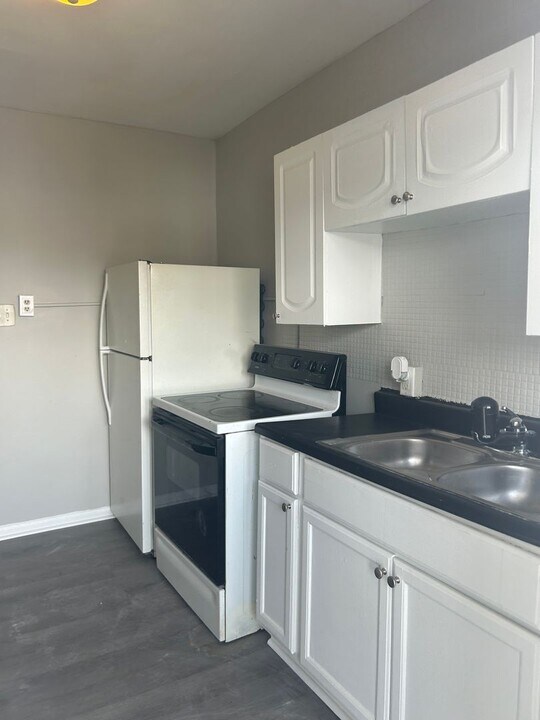 2667 N 6th St-Unit -Apartment 2 in Harrisburg, PA - Building Photo