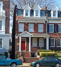 2217 Monument Ave in Richmond, VA - Foto de edificio - Building Photo