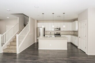 16417 W Latham St in Goodyear, AZ - Building Photo - Building Photo