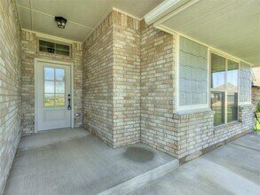 644 Laurel Grv in Goldsby, OK - Building Photo - Building Photo
