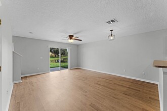 12716 Lexington Summit St in Orlando, FL - Building Photo - Building Photo