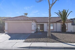 655 Camp Hill Rd in Henderson, NV - Building Photo