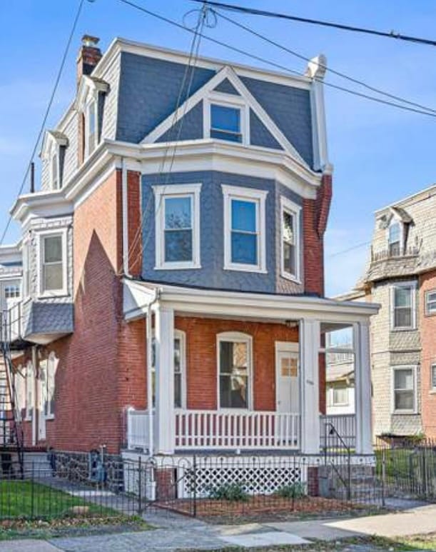 102 W 30th St, Unit 2