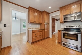 1818 Woodland Dr in Charlotte, NC - Building Photo - Building Photo