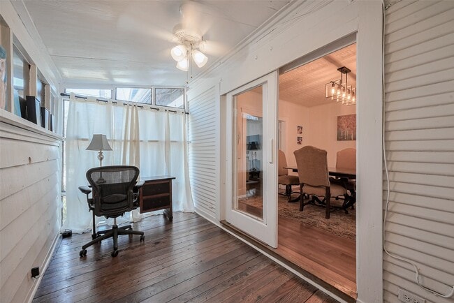 property at 705 W Main St