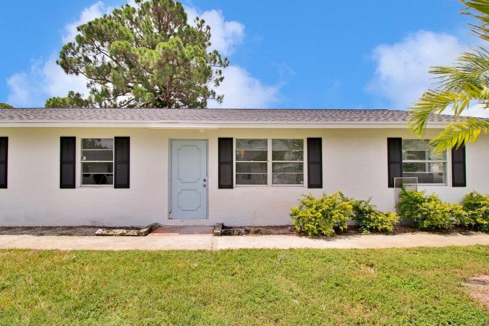 3060 Martin Ave in Greenacres, FL - Building Photo