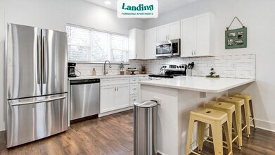 300 Stewarts Ferry Pike-Unit -18.1289119 in Nashville, TN - Building Photo - Building Photo