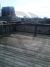 912 W Dakin St, Unit #917-304 in Chicago, IL - Building Photo - Building Photo