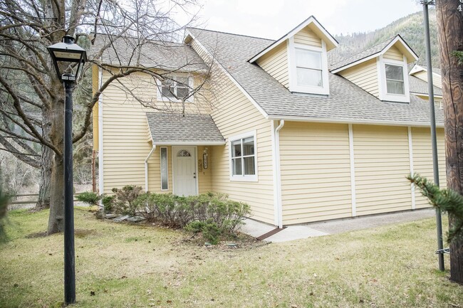 property at 1957 E Broadway St