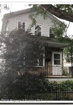 311 13th Ave in Scranton, PA - Building Photo