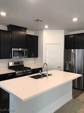 219 Polaris Ridge Ave in Henderson, NV - Building Photo - Building Photo