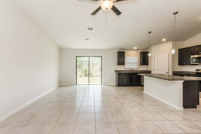3007 51st St W in Lehigh Acres, FL - Building Photo - Building Photo
