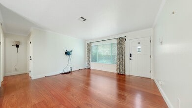 627 Hopkins Ave in Redwood City, CA - Building Photo - Building Photo