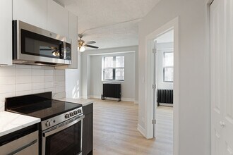 6026 N Winthrop Ave in Chicago, IL - Building Photo - Building Photo